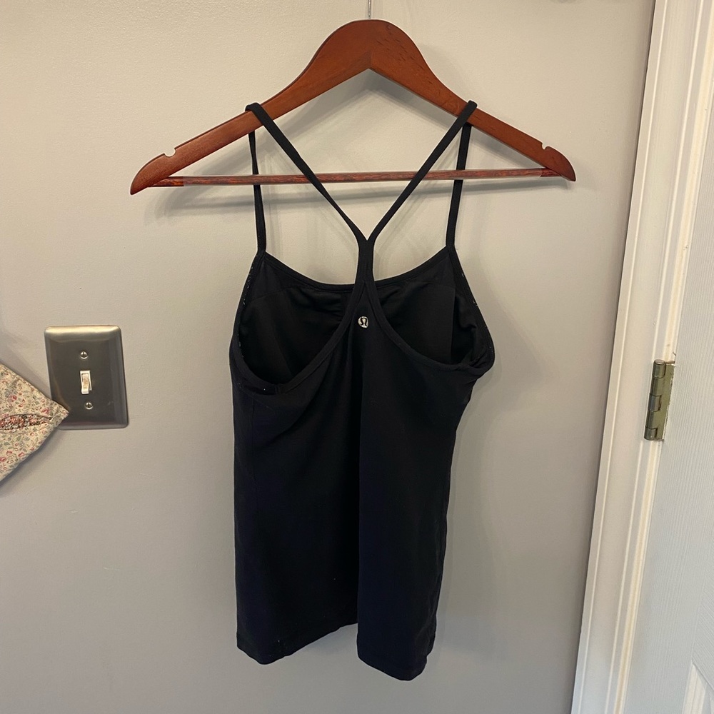 Black lululemon power y